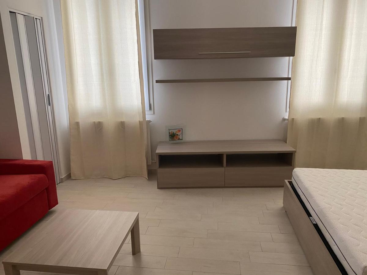 Senza Pensieri Via 4 Novembre/Via Diaz Apartment Crema Bagian luar foto